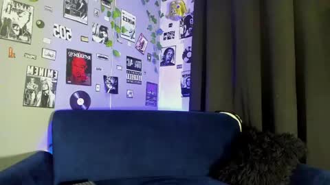 _maximo_1 online show from May 14, 2026, 11:17 am