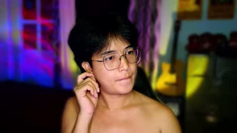 MAX Dont forget to follow online show from December 21, 2025, 3:52 pm