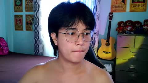 MAX Dont forget to follow online show from December 22, 2025, 3:58 am