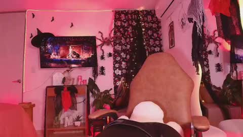 Marce  online show from October 21, 2025, 12:17 pm