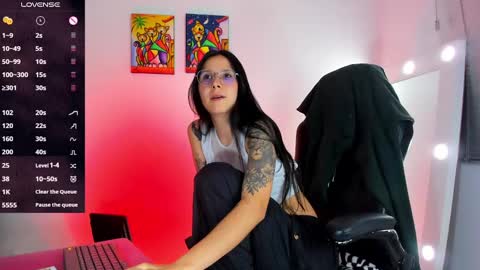 Juli online show from February 13, 2025, 1:40 am