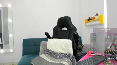 Juli online show from November 23, 2025, 2:28 pm