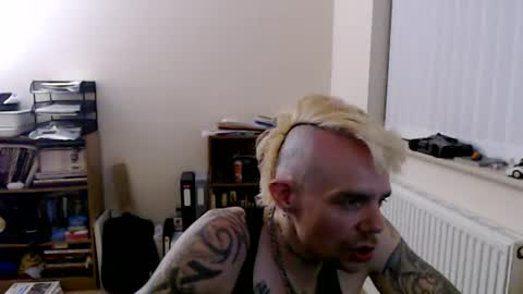 Snapshot of _mercy_me_ chatting on June 15, 2026, 12:02 am _mercy_me_ online show from June 15, 2026, 12:02 am