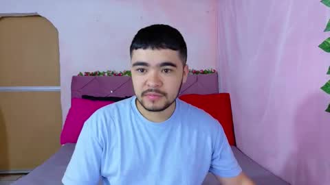  Mia y Mike  online show from September 9, 2025, 12:37 pm