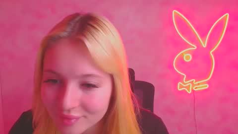 Melanie online show from November 13, 2025, 1:10 pm