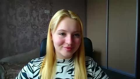 Snapshot of _mila_la_ chatting on March 19, 2026, 10:41 am Melanie online show from March 19, 2026, 10:41 am