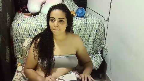 _milf_naughty online show from October 18, 2025, 11:33 am