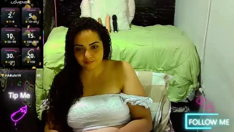 _milf_naughty online show from April 1, 2026, 2:23 am