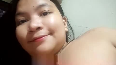 _milkytitsmomxx_ online show from February 3, 2026, 6:57 pm