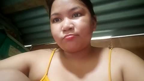 _milkytitsmomxx_ online show from May 5, 2026, 1:46 am