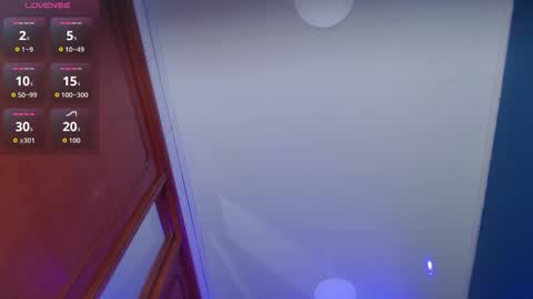 _milu23_ online show from March 4, 2026, 2:56 pm