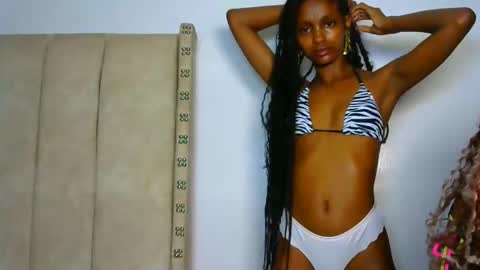 Snapshot of _mimimars chatting on February 8, 2026, 3:43 am Mimi online show from February 8, 2026, 3:43 am