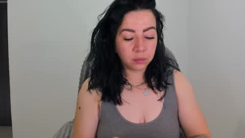 _miss_coco_ online show from October 11, 2025, 6:17 pm