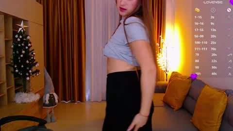 Mia online show from December 20, 2025, 8:10 am