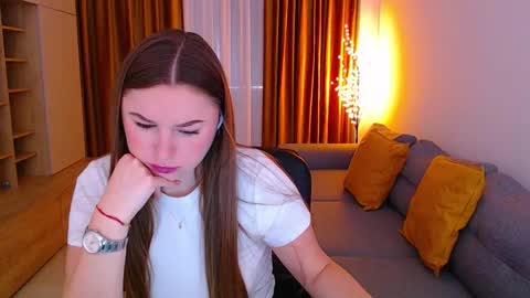 Snapshot of _miss_mia chatting on March 22, 2026, 7:23 am Mia online show from March 22, 2026, 7:23 am