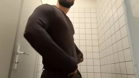 Snapshot of _misterniceguy chatting on October 15, 2025, 7:41 am BENJI online show from October 15, 2025, 7:41 am