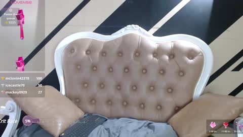 Snapshot of _mollyy chatting on January 10, 2025, 6:42 am Molly online show from January 10, 2025, 6:42 am