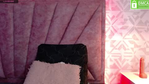 Snapshot of _mollyy chatting on March 7, 2025, 5:51 am Molly online show from March 7, 2025, 5:51 am