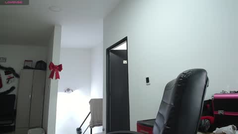 Snapshot of _mr_panda_ chatting on December 25, 2024, 5:37 am Panda  online show from December 25, 2024, 5:37 am