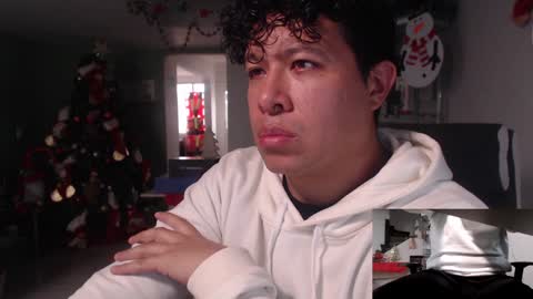 Snapshot of _mr_panda_ chatting on January 6, 2025, 9:43 pm Panda  online show from January 6, 2025, 9:43 pm