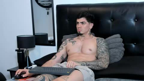 _mrcock_ online show from May 27, 2026, 4:31 am