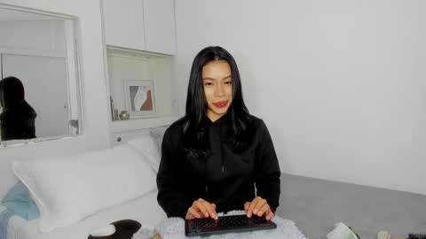 independent model natha online show from October 15, 2025, 4:34 am