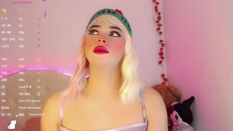 _natsuki online show from December 13, 2024, 7:25 am