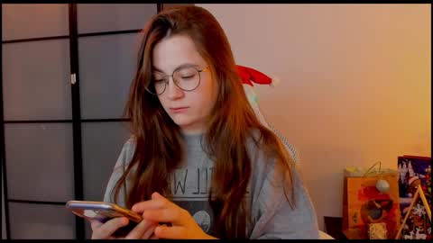 Snapshot of _nemalkovamia chatting on January 12, 2025, 3:07 am Mia with a big heart  online show from January 12, 2025, 3:07 am