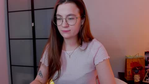 Snapshot of _nemalkovamia chatting on January 29, 2025, 3:33 am Mia with a big heart  online show from January 29, 2025, 3:33 am