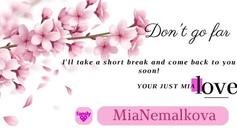 Snapshot of _nemalkovamia chatting on January 30, 2025, 5:09 am Mia with a big heart  online show from January 30, 2025, 5:09 am