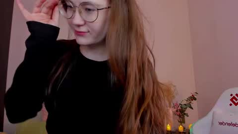 Snapshot of _nemalkovamia chatting on February 16, 2025, 6:32 am Mia with a big heart  online show from February 16, 2025, 6:32 am