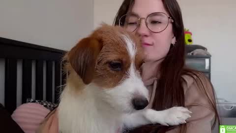 Snapshot of _nemalkovamia chatting on March 10, 2025, 6:05 am Mia with a big heart  online show from March 10, 2025, 6:05 am