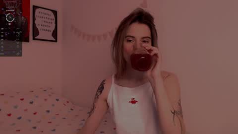 Snapshot of _ni_kiss chatting on December 11, 2024, 10:49 pm Nika online show from December 11, 2024, 10:49 pm