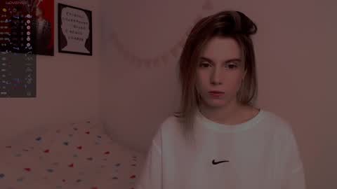 Snapshot of _ni_kiss chatting on January 31, 2025, 11:13 pm Nika online show from January 31, 2025, 11:13 pm