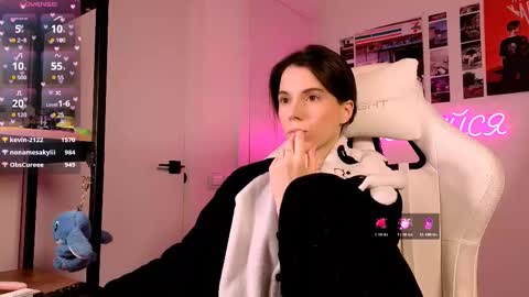 Snapshot of _ni_kiss chatting on February 20, 2026, 4:18 pm Nika online show from February 20, 2026, 4:18 pm