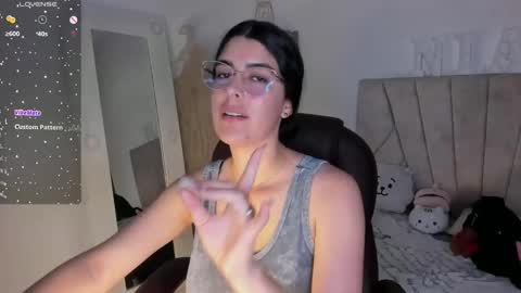 Niah  You can call me Ni or cutie haha online show from January 26, 2025, 8:13 pm