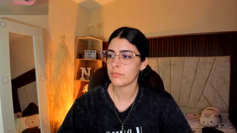 Niah  You can call me Ni or cutie haha online show from January 13, 2026, 8:47 pm