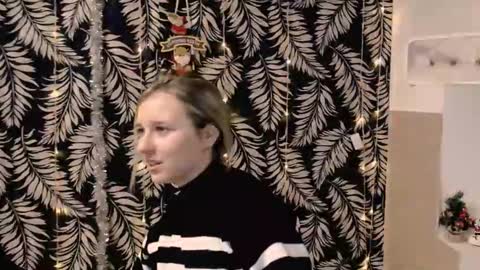 Nica online show from December 20, 2025, 10:55 am