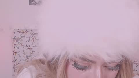 niiky online show from February 18, 2025, 6:04 pm