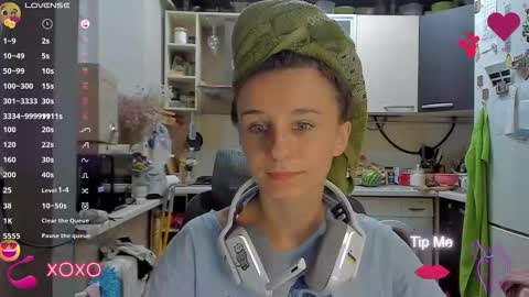 Nika online show from September 16, 2025, 7:04 pm