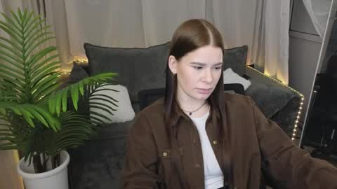 _nikol_cute_ online show from May 30, 2026, 1:57 am