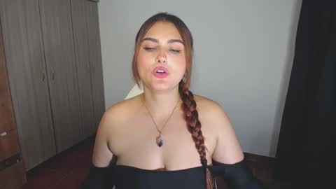 Nina  online show from December 30, 2024, 12:00 am