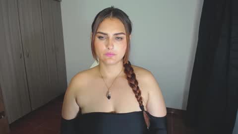 Nina  online show from December 30, 2024, 3:03 am