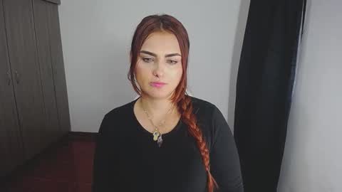 Nina  online show from February 17, 2025, 11:42 pm