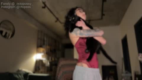 Mikayla online show from February 9, 2026, 9:19 pm