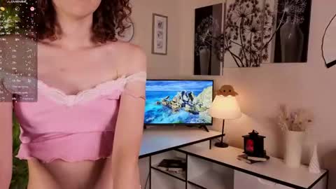 Olivia online show from July 6, 2026, 7:05 pm