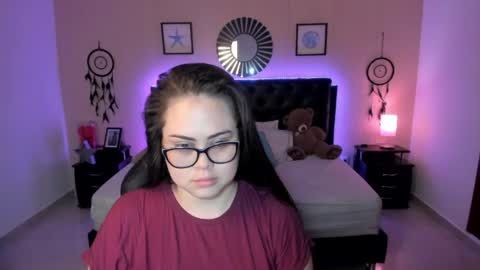 Olivia jones online show from April 10, 2026, 12:10 pm