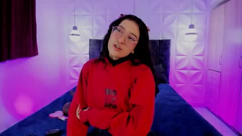 Pau online show from January 9, 2026, 12:41 pm