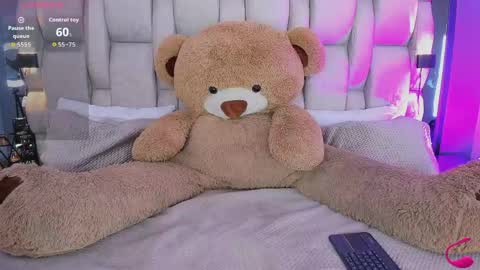  pauli  online show from April 19, 2026, 4:56 am