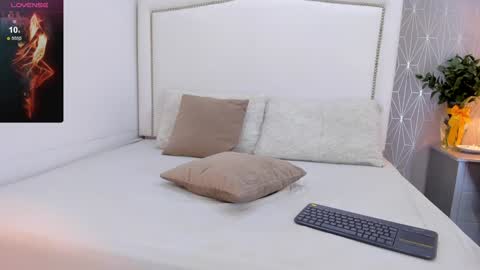 Snapshot of _peach1_ chatting on February 4, 2025, 8:06 pm peach1 online show from February 4, 2025, 8:06 pm